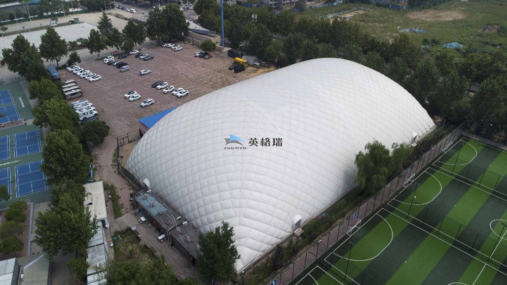 安裝應(yīng)急照明系統(tǒng)對于氣膜羽毛球館的日常運營有何影響？