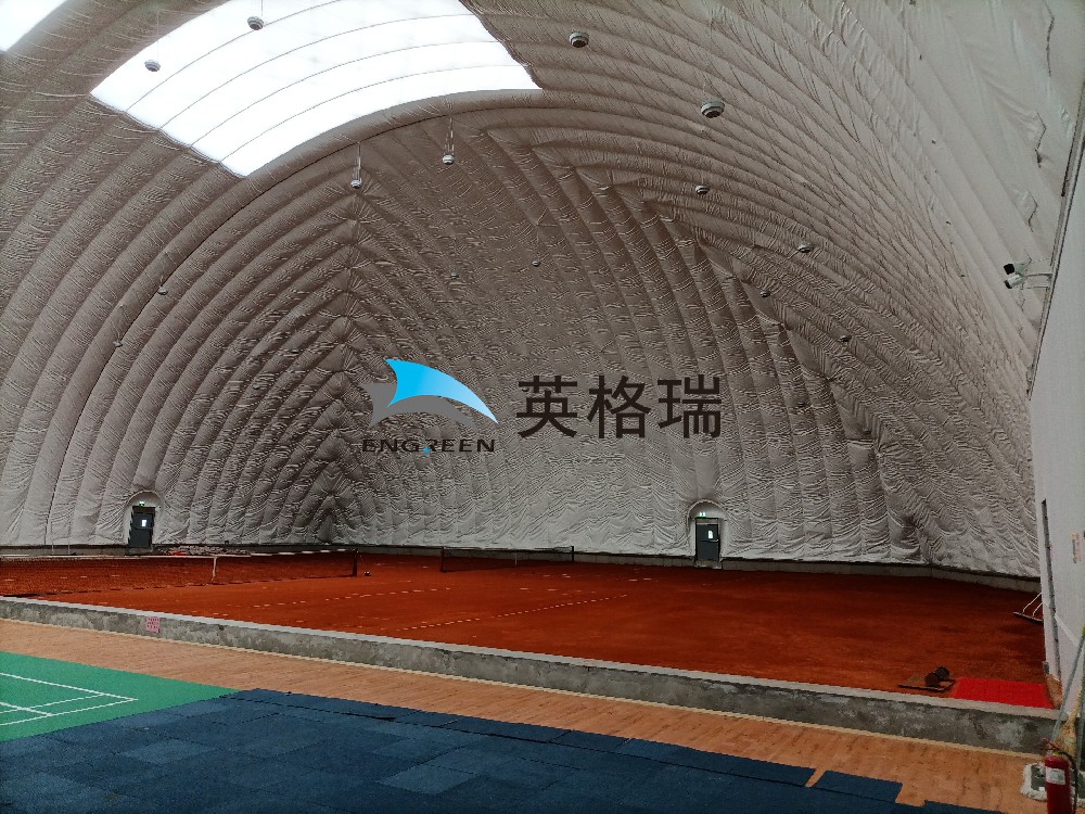 打網(wǎng)球的好去處，氣膜網(wǎng)球館為大家提供一個舒適的運動環(huán)境